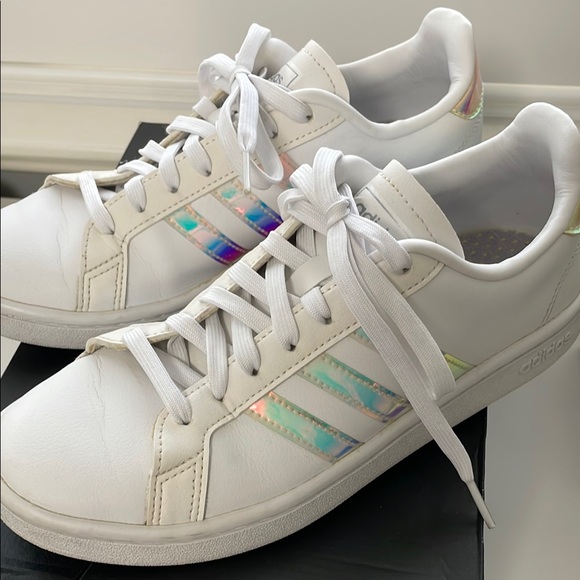 Adidas White Sneakers with Iridescent Stripes - Picture 4 of 16
